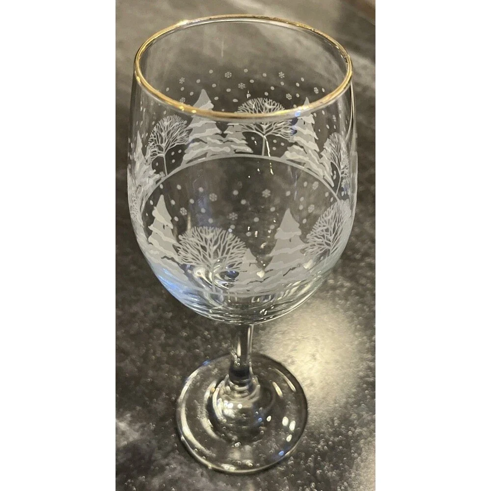 VNTG Set of 6 Winter Wonderland Scene White Frosted Trees Wine Goblets Gold Trim